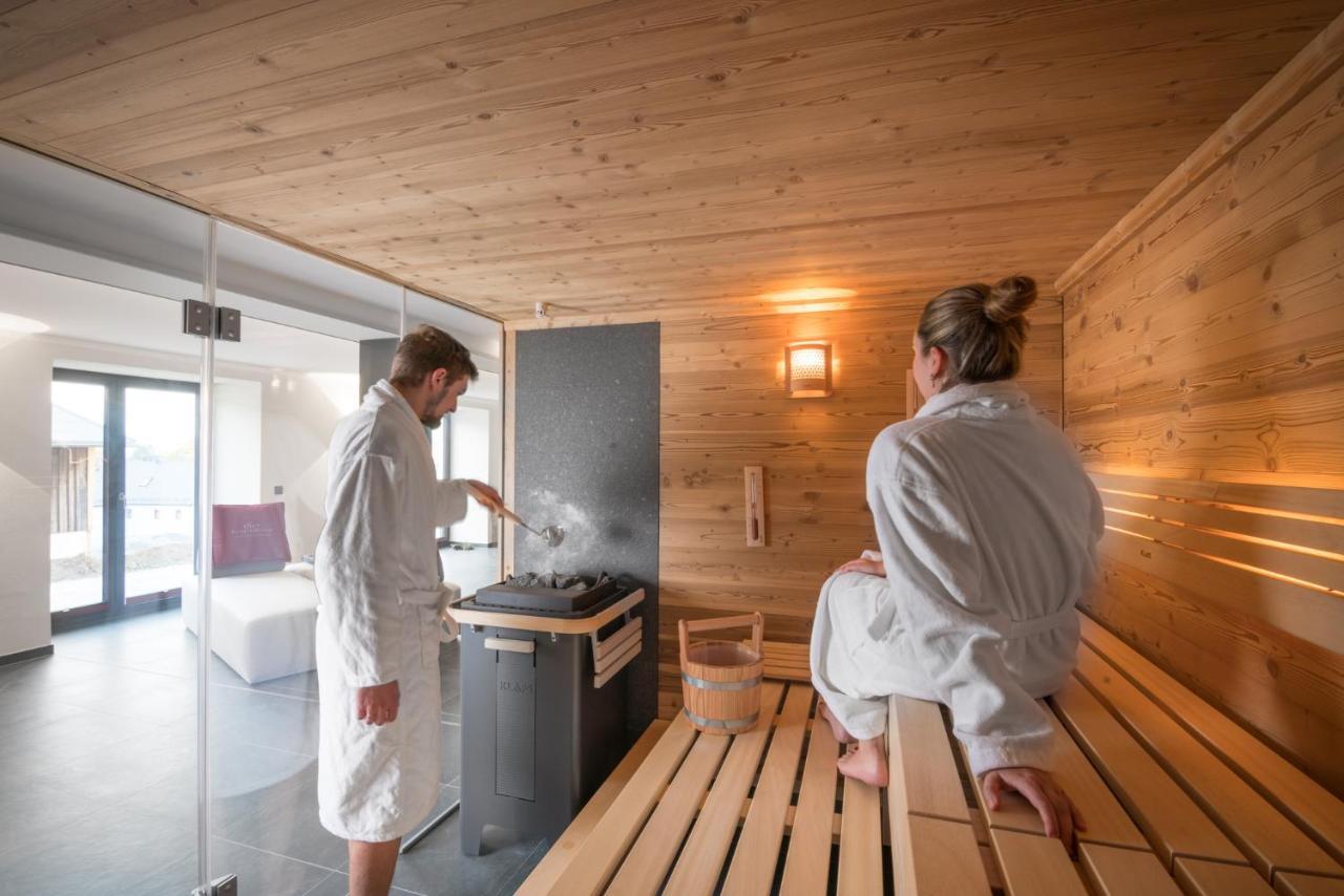 Chalet-Ferienwohnung Schlossblick, 51 Qm, Wellness/Fitness/Sauna - Bergroedelhof Feilitzsch Exterior foto